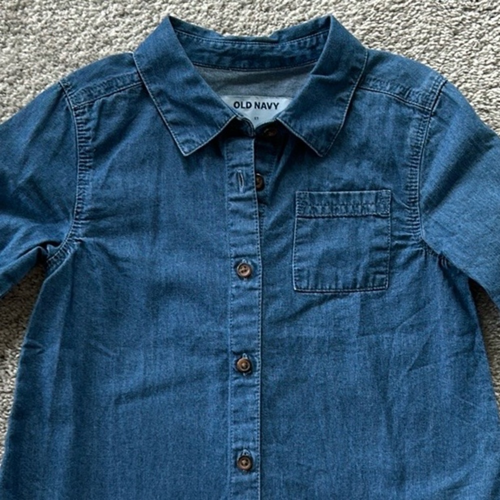 Girls Old Navy Chambray Button Down Shirt - Picture 2 of 5